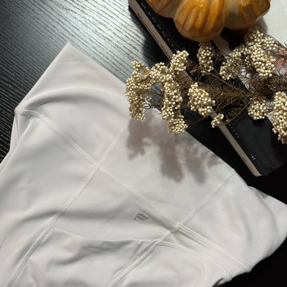 Fabletics | PureLuxe White Legging with Pockets